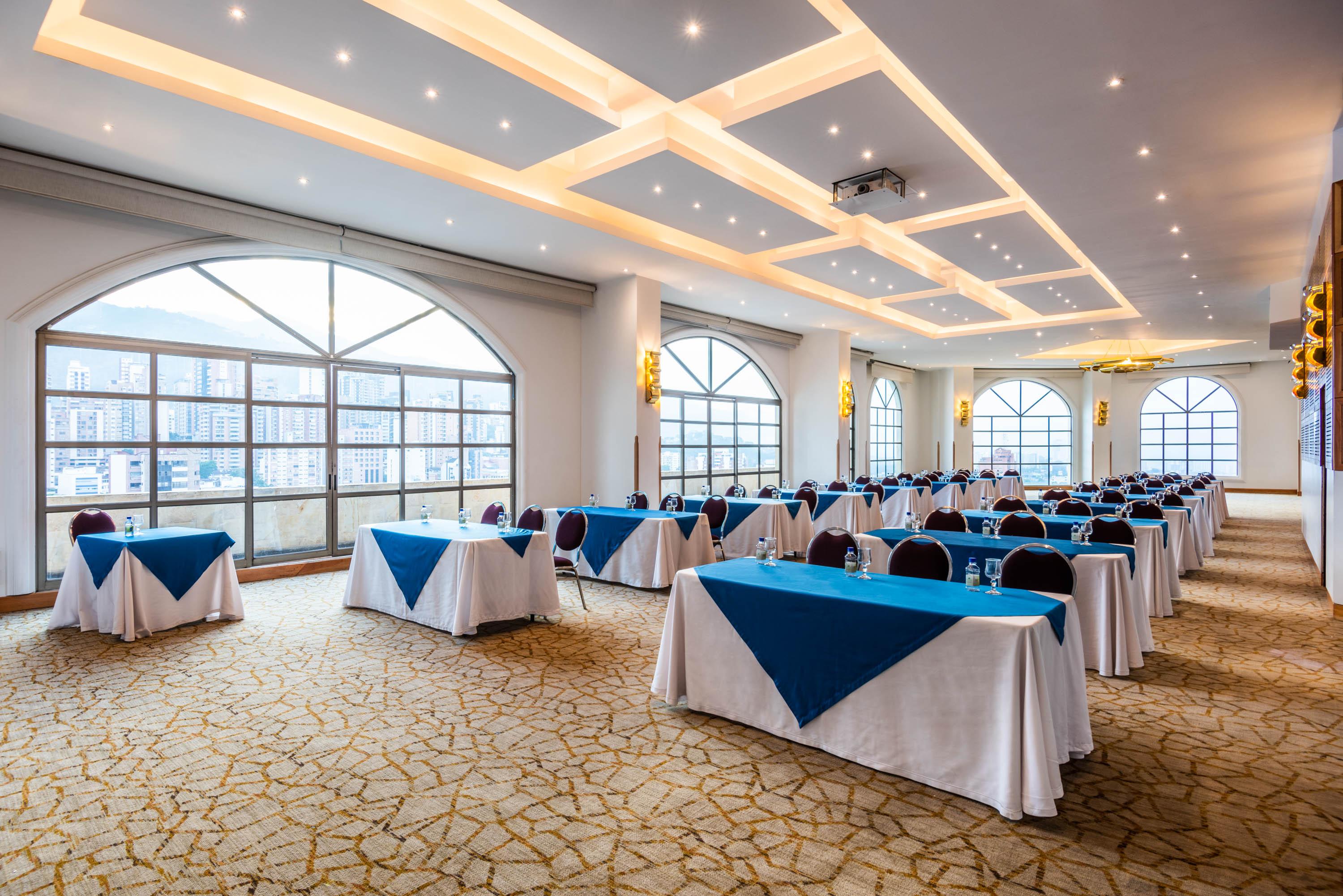 Hotel Dann Carlton Bucaramanga Exterior photo Meeting room