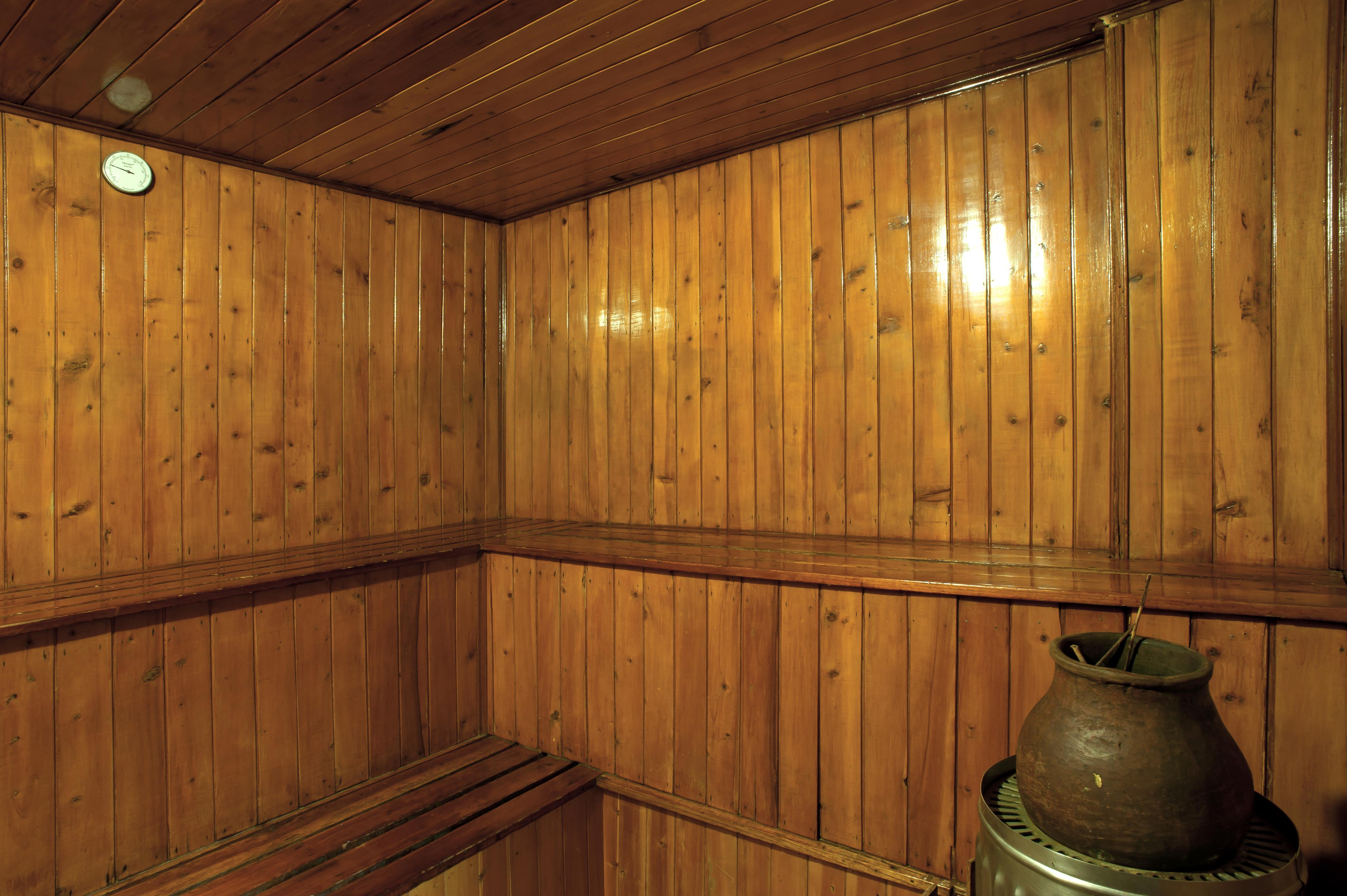 Hotel Dann Carlton Bucaramanga Exterior photo A traditional Finnish sauna