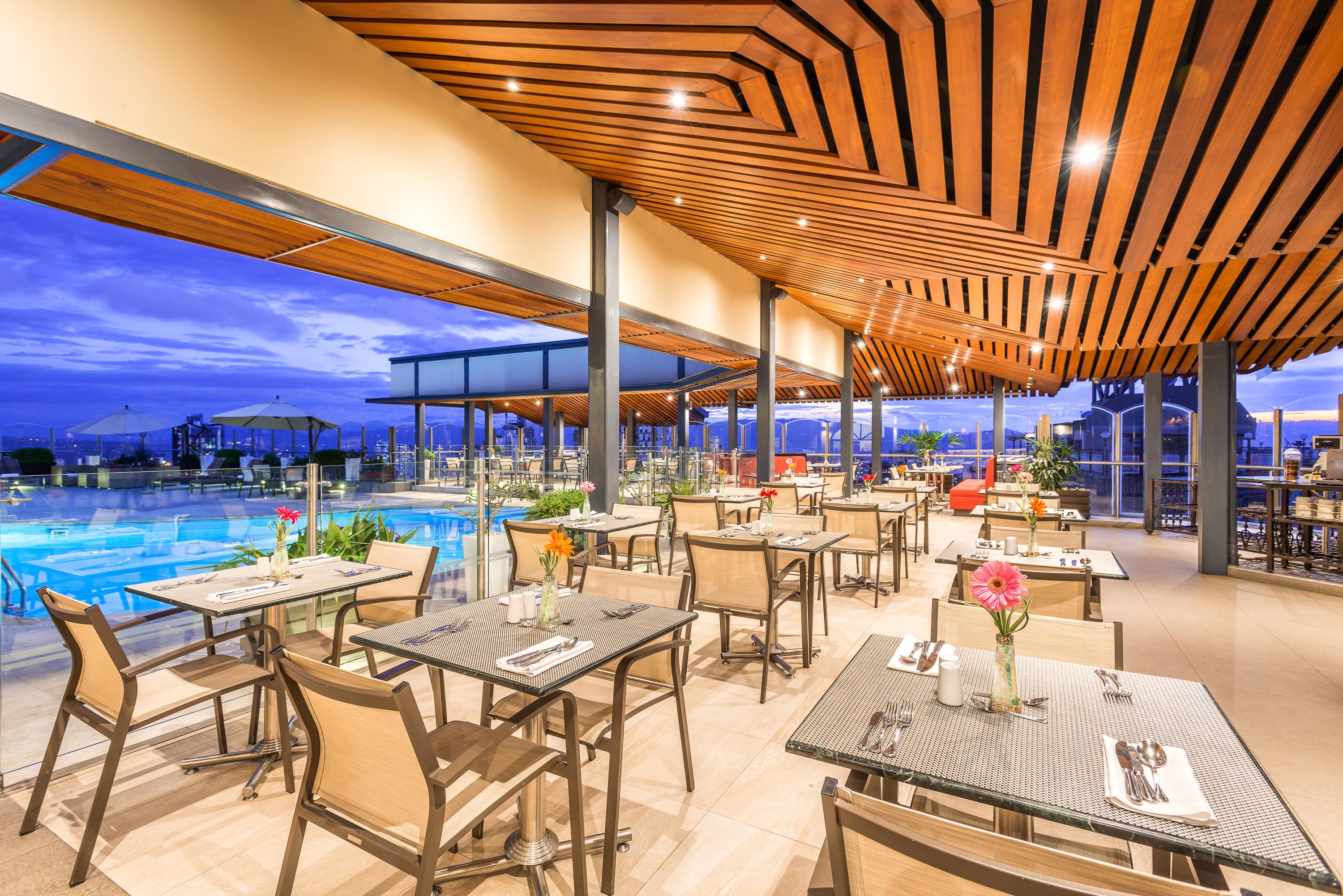 Hotel Dann Carlton Bucaramanga Exterior photo The Deck