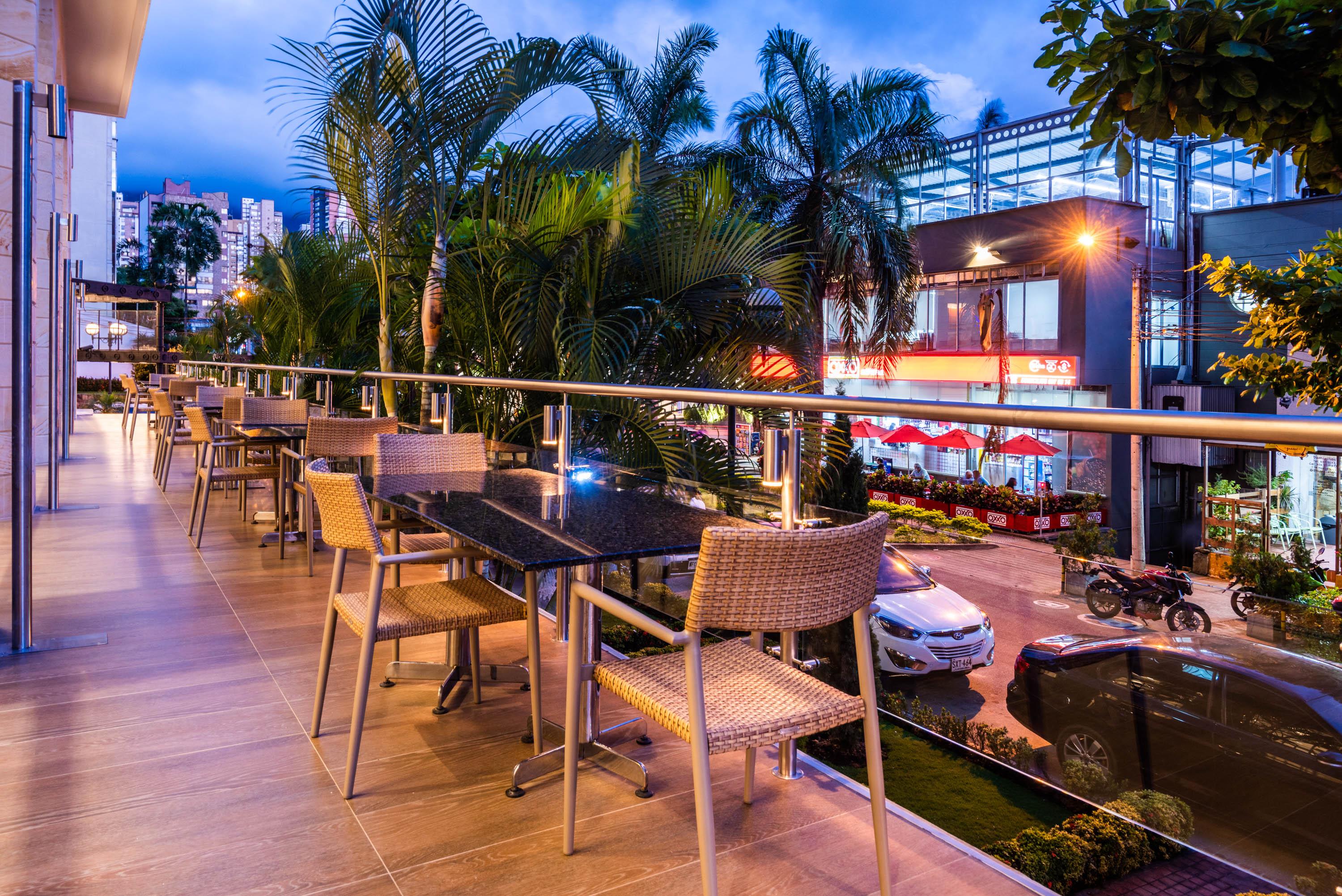 Hotel Dann Carlton Bucaramanga Exterior photo The outdoor terrace at the hotel