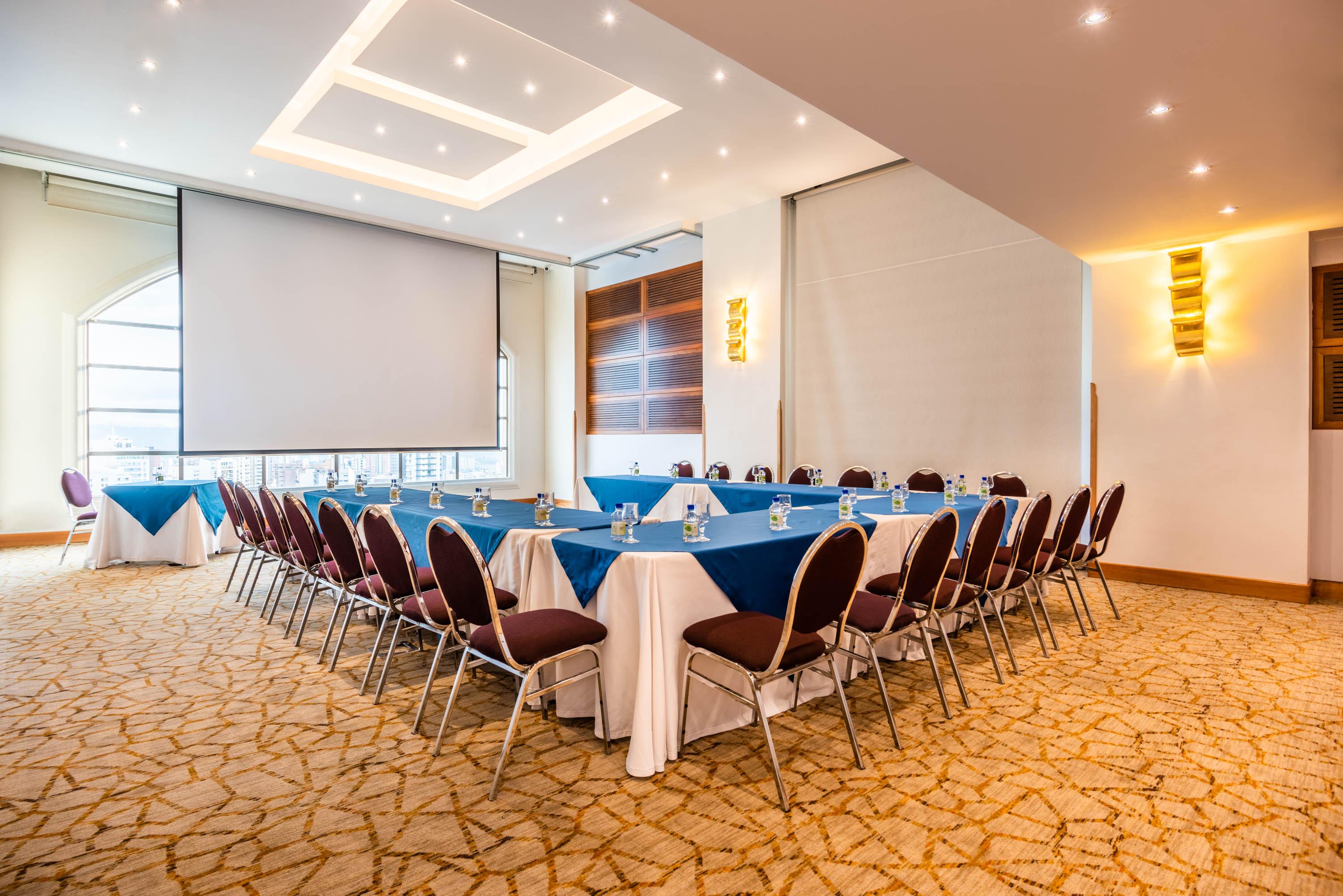 Hotel Dann Carlton Bucaramanga Exterior photo Meeting room