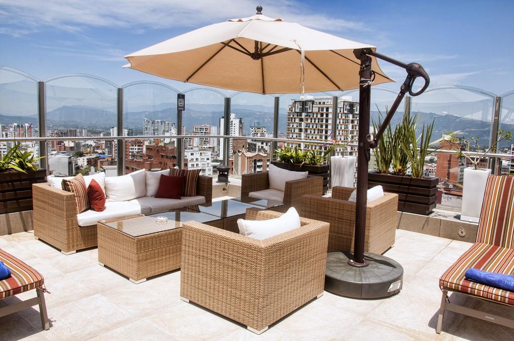 Hotel Dann Carlton Bucaramanga Exterior photo Rooftop terrace