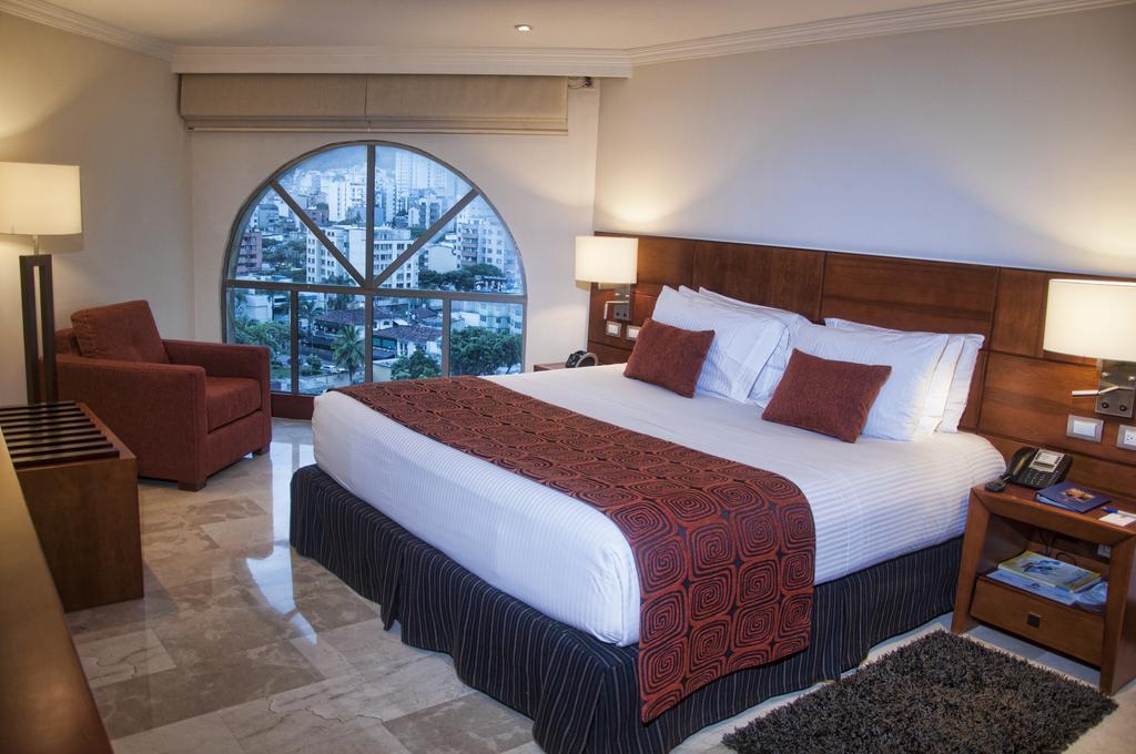 Hotel Dann Carlton Bucaramanga Exterior photo A bedroom at the hotel