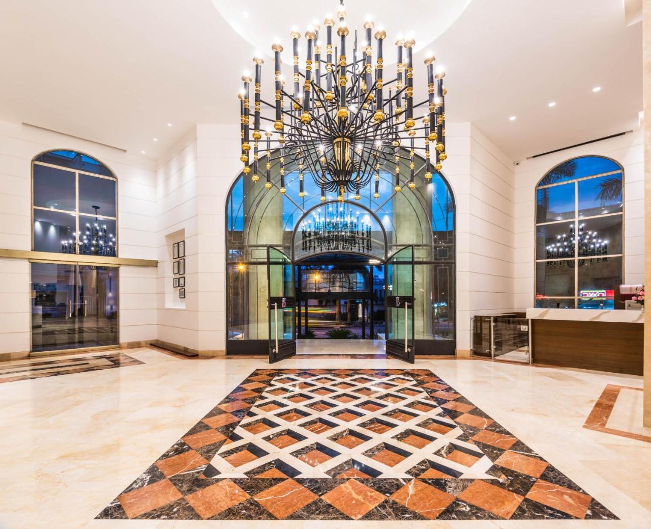Hotel Dann Carlton Bucaramanga Exterior photo Lobby