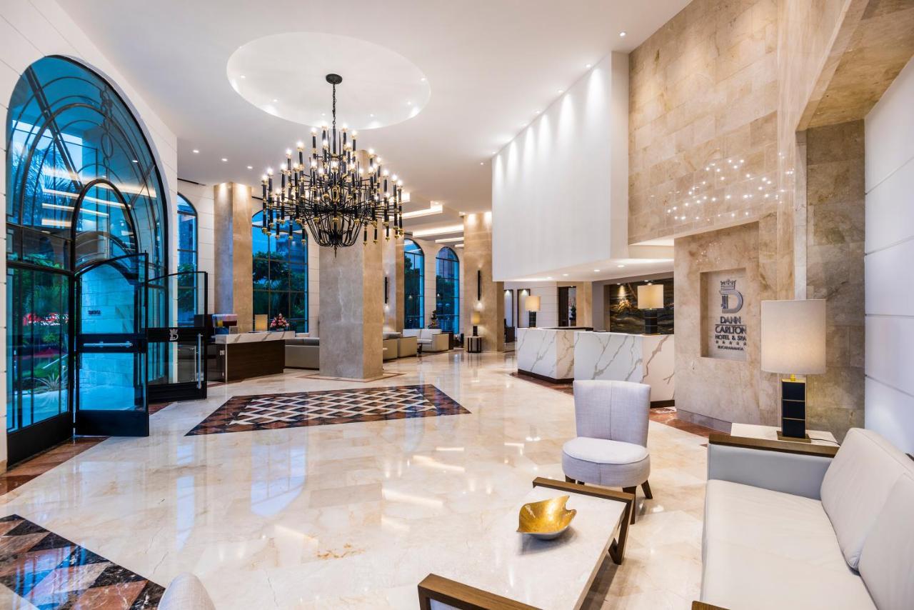Hotel Dann Carlton Bucaramanga Exterior photo Lobby